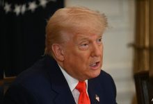"Hak istimewa saya untuk melakukannya": Tarif 8 hari Trump bertiga ke UE