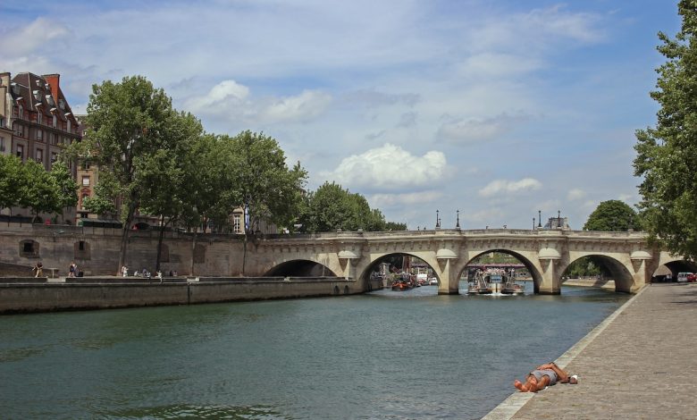 Paris untuk menjaga janji Olimpiade Kunci, memungkinkan berenang di Seine dari bulan Juli