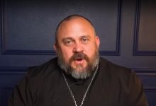 Masturbasi 'tidak jantan', tidak ada 'transgenderisme': aturan absurd gereja Rusia