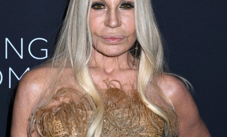 Donatella Versace Menghadiri Kering Foundation Ketiga Caring for Women Dinner