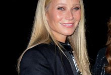 Gwyneth Paltrow di Giorgio Armani Privé Haute Couture Spring/Summer 2024 Pertunjukan sebagai bagian dari Paris Fashion Week