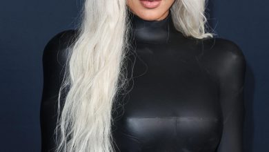 Kim Kardashian Mengenakan Balenciaga tiba di Lacma Art + Film Gala 2022 tahunan ke -11