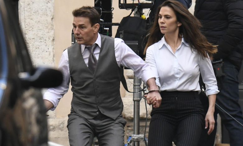 Tom Cruise dan Hayley Atwell