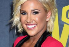 Savannah Chrisley menghadiri CMT Music Awards 2017 di Nashville