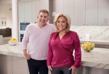 Todd & Julie Chrisley memamerkan penurunan berat badan 40lbs mereka di pemotretan sistem nutris baru