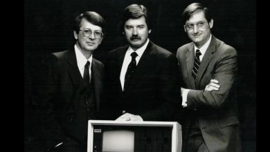 Rod Canion, Bill Murto, dan Jim Harris dari Computer Tech Doc