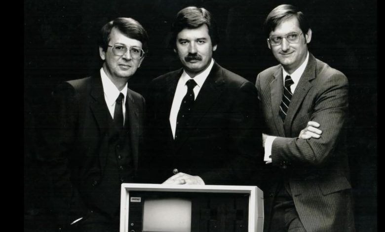 Rod Canion, Bill Murto, dan Jim Harris dari Computer Tech Doc