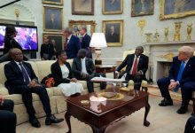 Trump menyergap Ramaphosa di Afrika Selatan dengan video. Itu memiliki banyak kepalsuan