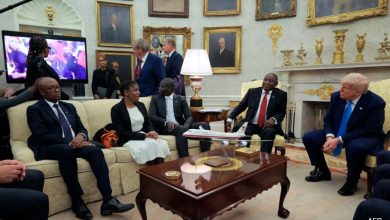 Trump menyergap Ramaphosa di Afrika Selatan dengan video. Itu memiliki banyak kepalsuan