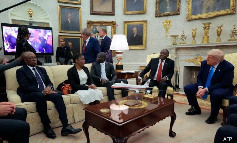 Trump menyergap Ramaphosa di Afrika Selatan dengan video. Itu memiliki banyak kepalsuan