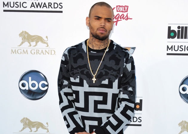 Penyanyi AS Chris Brown mendapat jaminan dalam kasus penyerangan menjelang tur dunia