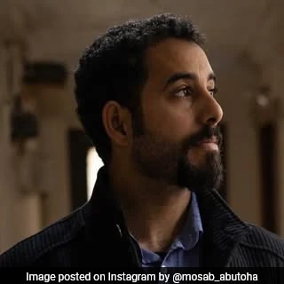 "Let It Be a Tale": penyair Palestina Mosab Abu Toha memenangkan Pulitzer