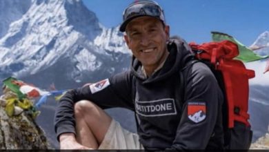 Pendaki Inggris membuat pendakian ke-19 Everest, terbanyak oleh non-shherpa