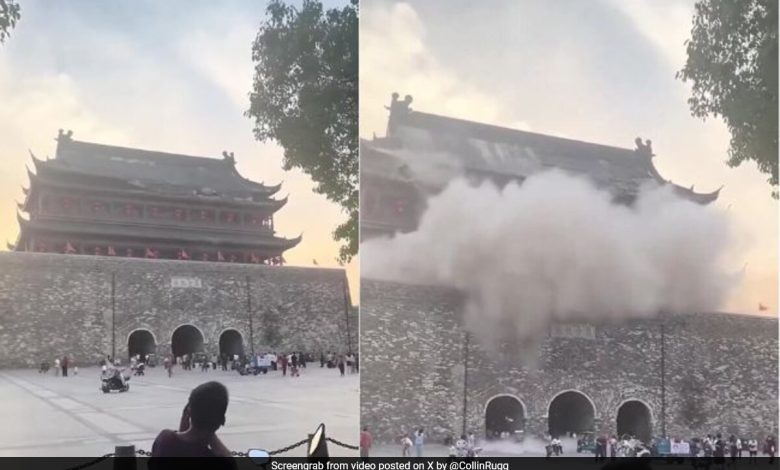 Video: Menara drum Fengyang berusia 650 tahun yang berusia 650 tahun runtuh