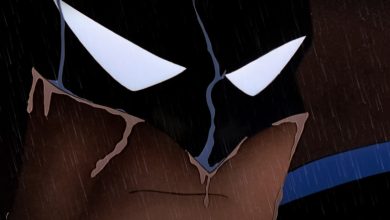 Closeup menunjukkan mata Batman di belakang cowl -nya di Batman: The Animated Series