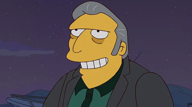 Fat Tony (Joe Mantegna) tersenyum di Simpsons