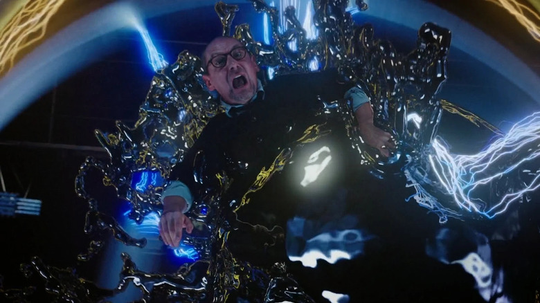 Franklin Hall jatuh ke gravitonium di Agents of Shield