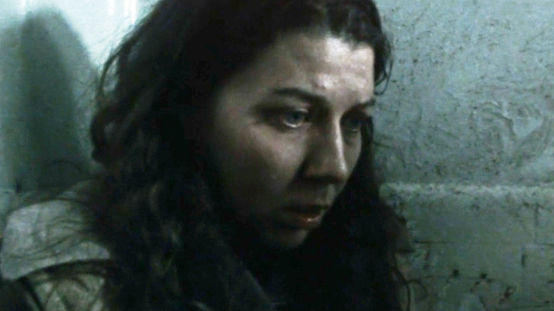 Karen Meagher's Ruth Beckett terlihat terkejut di benang