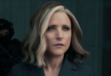 Julia Louis-Dreyfus 'Valentina Allegra de Fontaine Terlihat Serius Di Marvel's Thunderbolts