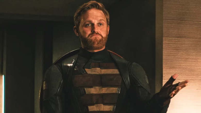 John Walker mengangkat bahu di Thunderbolts*