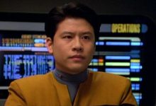 Harry Kim di jembatan USS Voyager di Star Trek: Voyager.