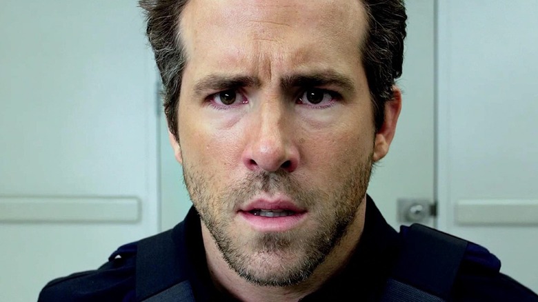 Ryan Reynolds bingung dan mati saat Nick Walker di RIPD