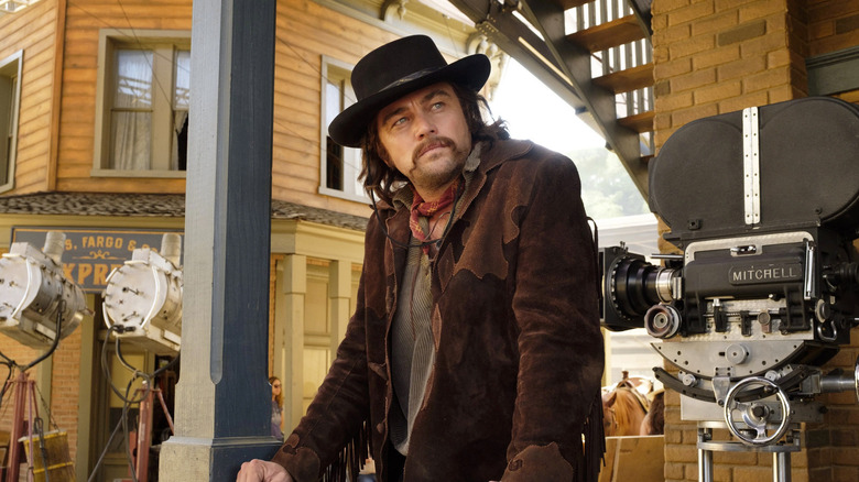 Rick Dalton di lot barat dalam waktu sekali di Hollywood