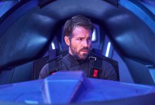 Ryan Reynolds sebagai Adam Besar di Kapal di Proyek Adam
