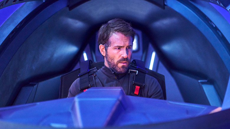 Ryan Reynolds sebagai Adam Besar di Kapal di Proyek Adam