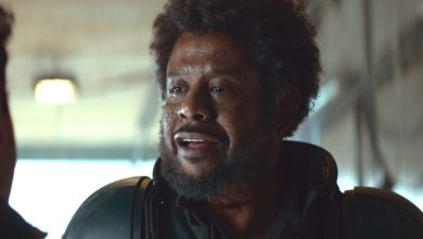 Forest Whittaker Saat melihat Gerrera berbicara di Andor