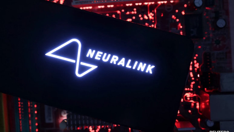 Perangkat Restorasi Pidato Neuralink milik Elon Musk Mendapatkan Tag 'Terobosan' FDA
