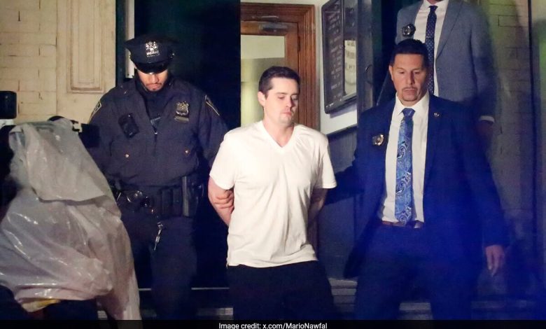 US Crypto Tycoon Drugs Tourist, dasi dan buang air kecil padanya untuk kata sandi bitcoin