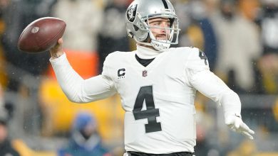Derek Carr
