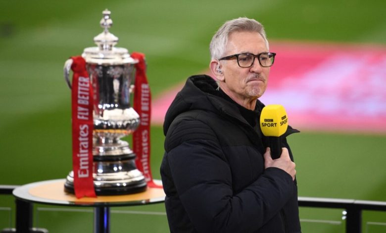 Gary Lineker untuk mengundurkan diri dari BBC setelah barisan media sosial "antisemit" Row