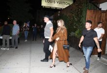 Taylor Swift dan Travis Kelce menikmati kencan romantis malam dengan teman -teman Patrick dan Brittany Mahomes di NYC Sunday