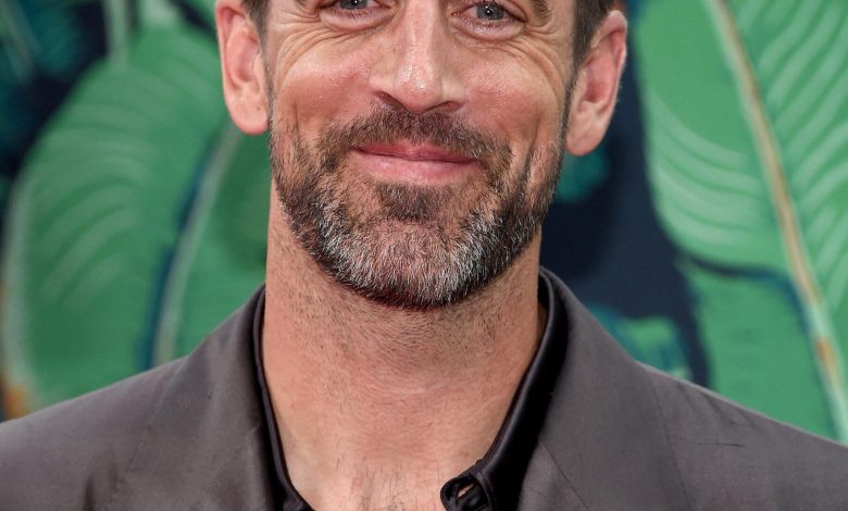 Aaron Rodgers untuk segera kembali ke NFL, berjalan tanpa tongkat