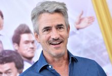 Dermot Mulroney di 'The Rightous Gemstones' Los Angeles Premiere