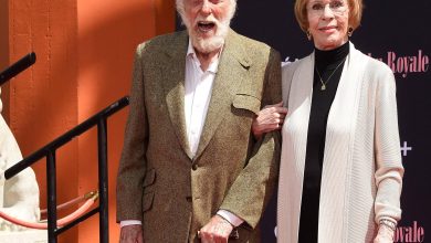 Dick Van Dyke dan Carol Burnett di upacara cetak tangannya