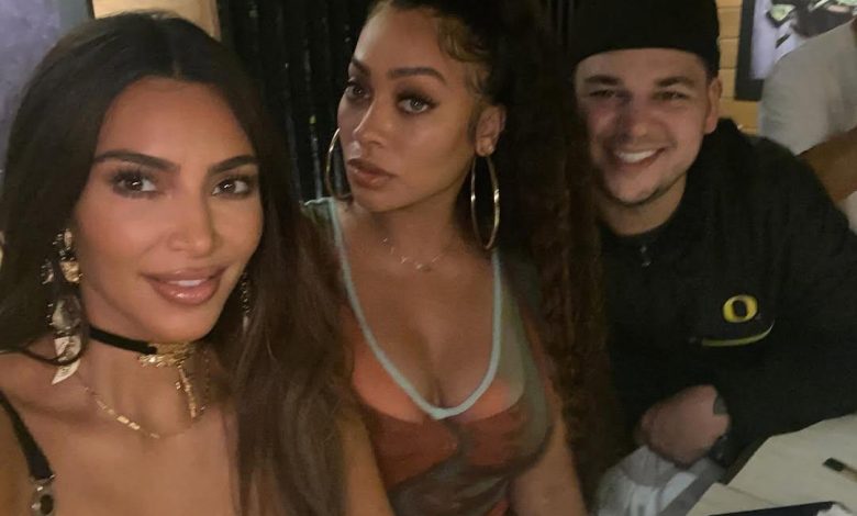 Kim Kardashian dengan Rob Kardashian dan Lala Anthony berpose bersama
