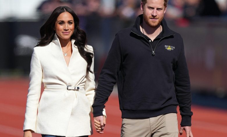 Harry dan Meghan menghadiri hari kedua Invictus Gamesthe Duke dan Duchess of Sussex menonton atletik pada hari kedua The Invictus Games