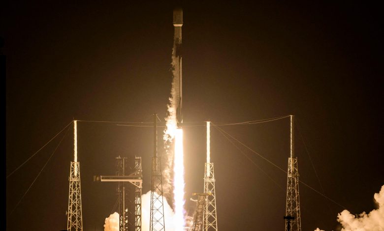 SpaceX meluncurkan misi share kereta musik ketiga