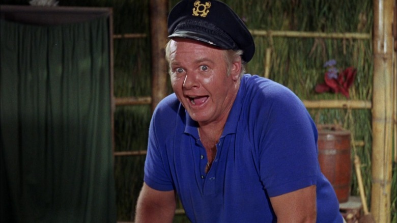 Kapten terlihat terkejut di Pulau Gilligan.