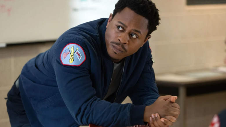 Daniel Kyri bersandar saat Darren Ritter di Chicago Fire