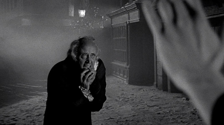Alastair Sim's Ebenezer Scrooge ketakutan pada tahun 1951 A Christmas Carol