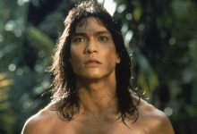 Dewasa Mowgli yang terlihat heran dalam versi The Jungle Book versi 1994
