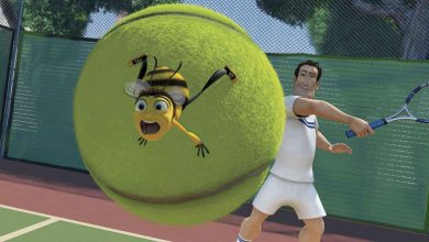Barry B. Benson menempel pada bola tenis udara untuk hidup tersayang di film lebah