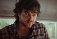 Alden Ehrenreich sebagai Yehezkiel Stane tampak intens di Ironheart