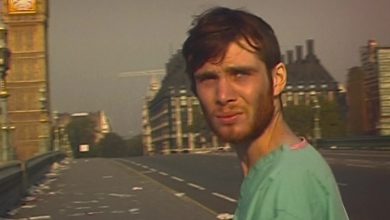 Cillian Murphy saat Jim berkeliaran di jalanan London dalam 28 hari kemudian