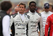 Sonny dan Joshua berjalan di antara para pembalap di F1