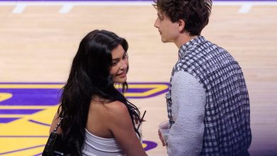 Timothee Chalamet dan Kylie Jenner di Lakers Game